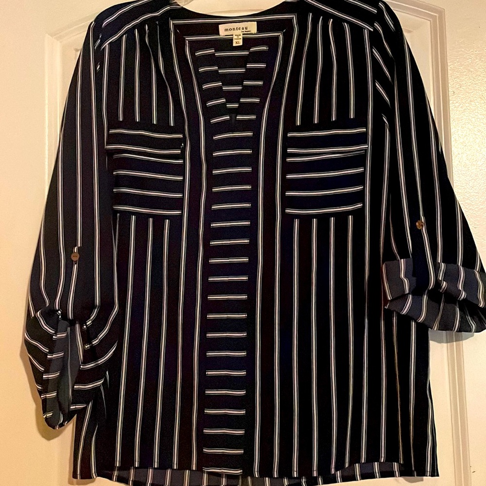 XL monteau navy blue and white blouse